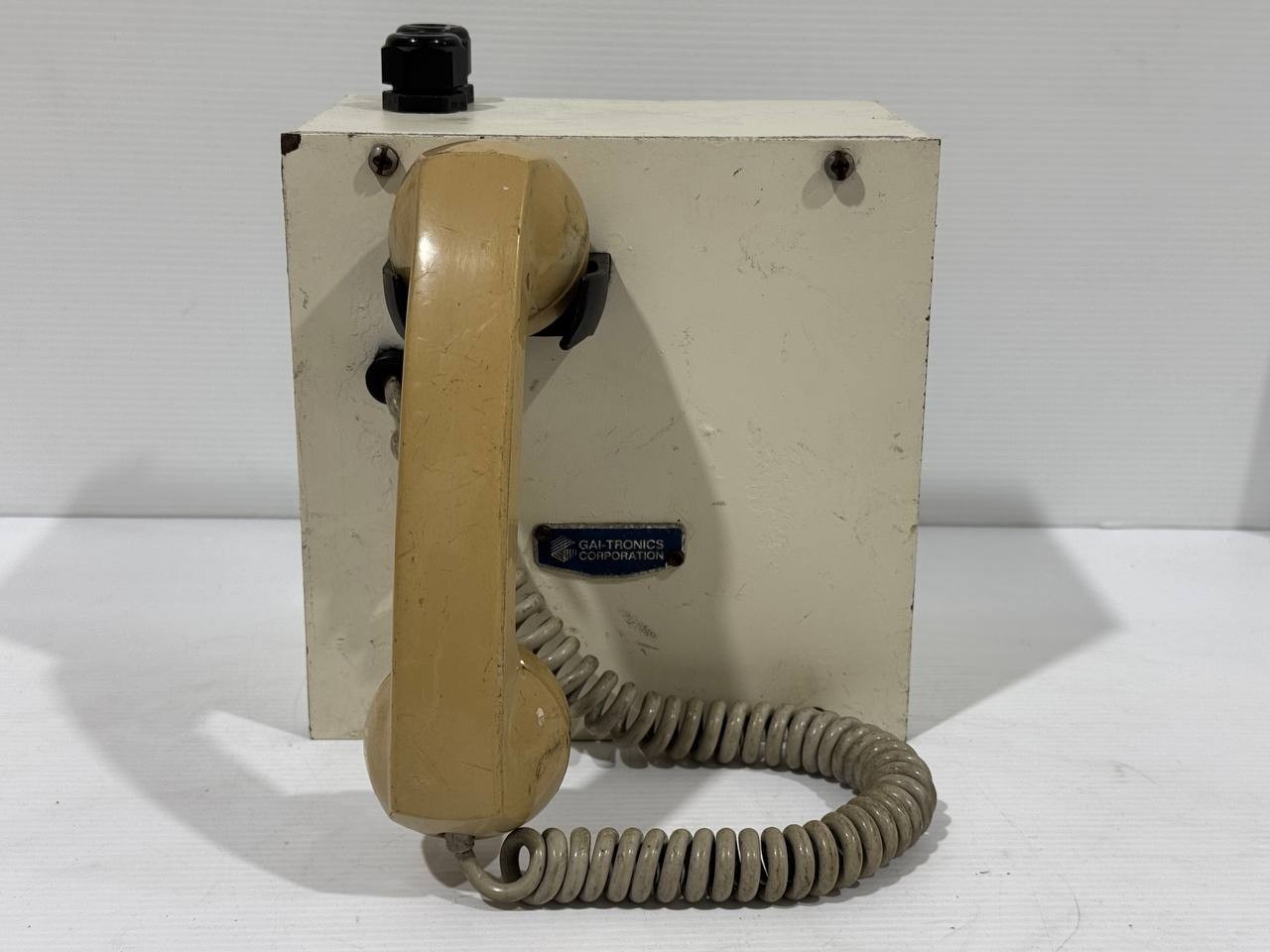 GAI TRONICS HUBBELL 701-302 HANDSET SPEAKER AMPLIFIER PAGE PARTY TELEPHONE