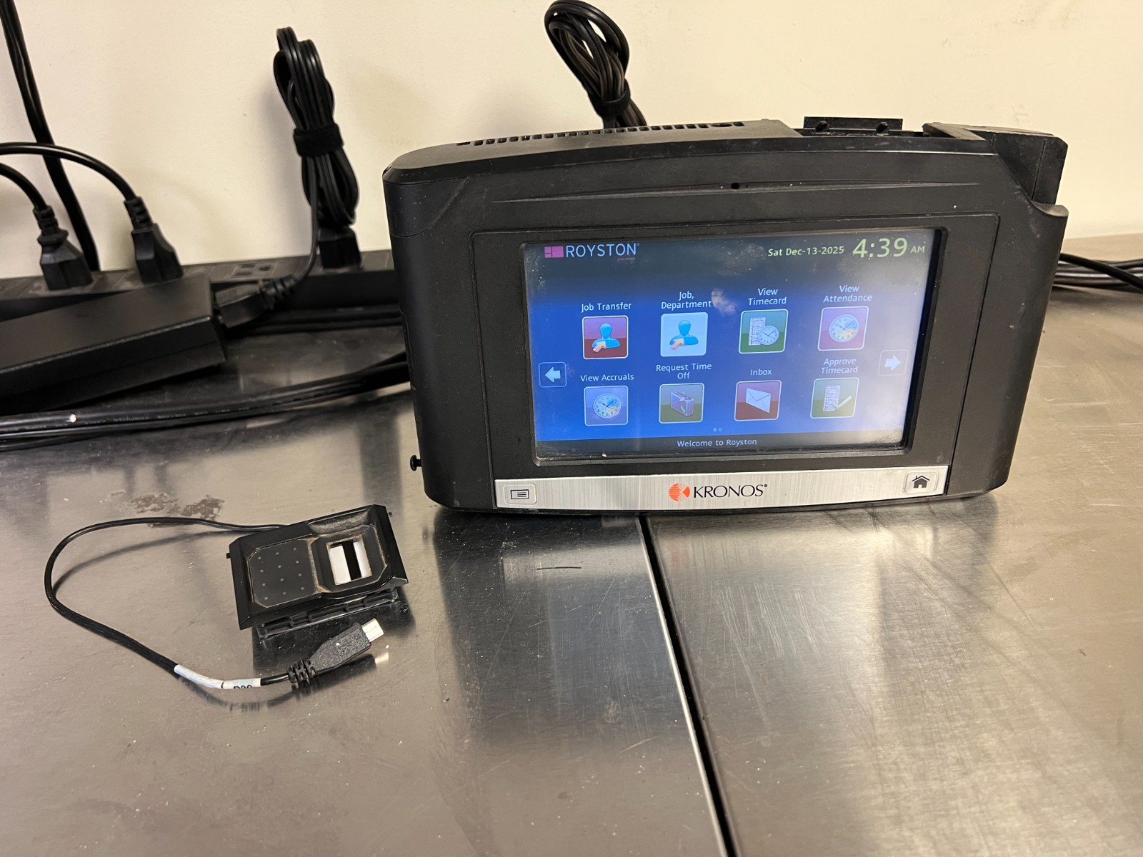Kronos UKG InTouch 9000 8609000-028 – Hardware Only – No Warranty
