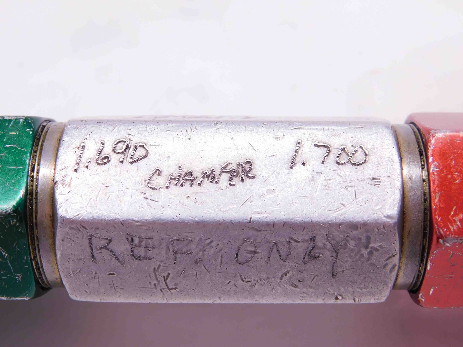 1.6900 & 1.7000 PIN PLUG GAGE GO NO GO 1.6875 +.0025 1 11/16 43 mm 1.690 1.700