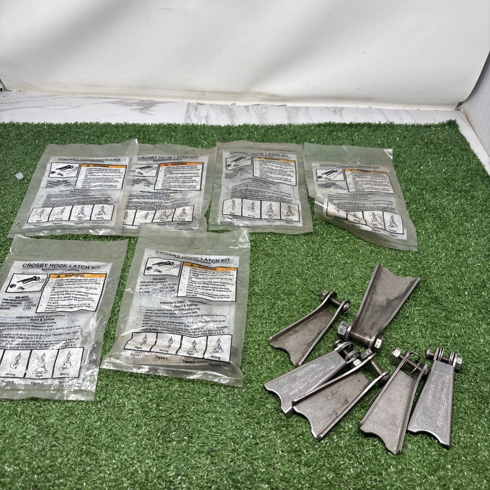 Crosby SS-4055 Hook Latch Kit Please Read Weight Capacity In Photos Plus Extras