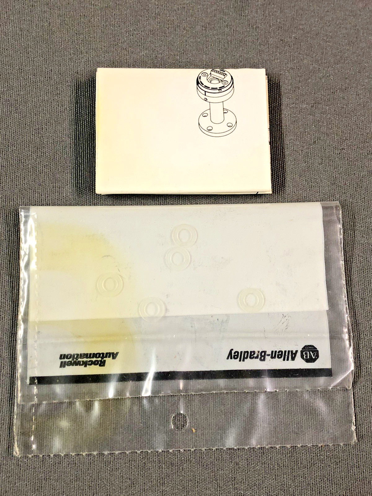 (1) Allen-Bradley 855T-BPM10C Base Mount Pole & Cap – For 855T Stack Lights