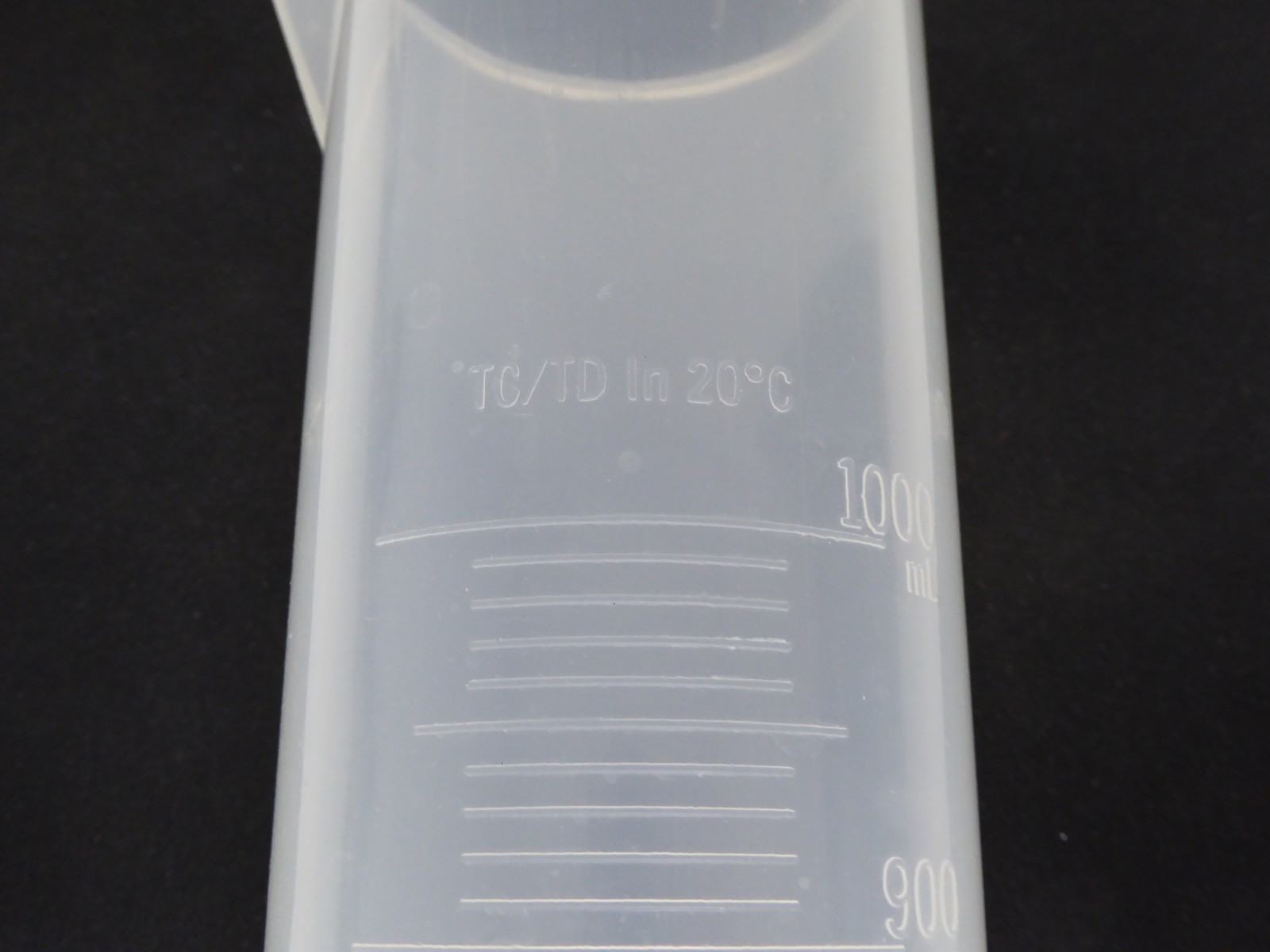 Set of 5 Plastic Graduated Cylinders 1000ml, 500ml, 250ml, 100ml & 50ml