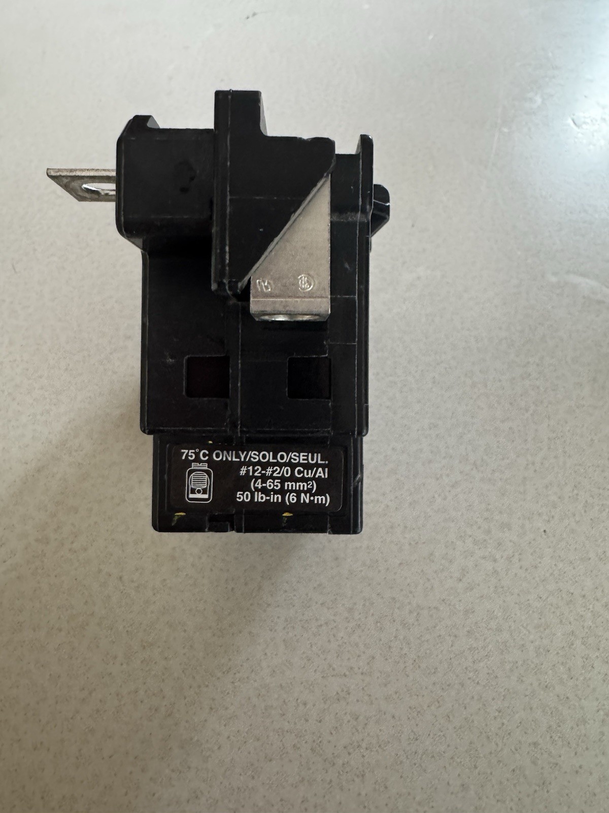 Square D QOM125VH Circuit Breaker 125A 2P 120/240V Type QOM Main