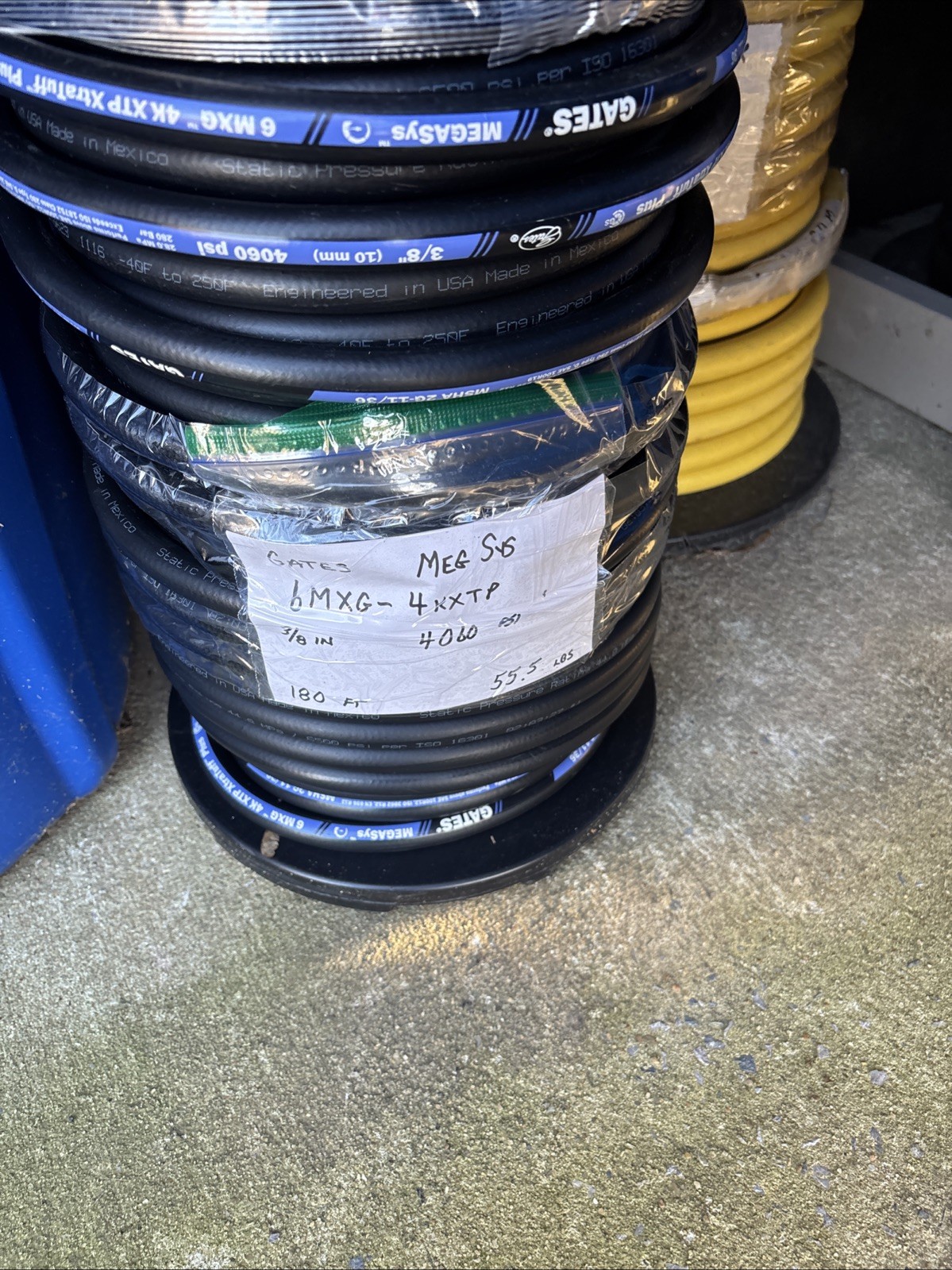 Gates 6MXG-4KXTP Hydraulic Hose 3/8in 4060psi. ( 180 feet )