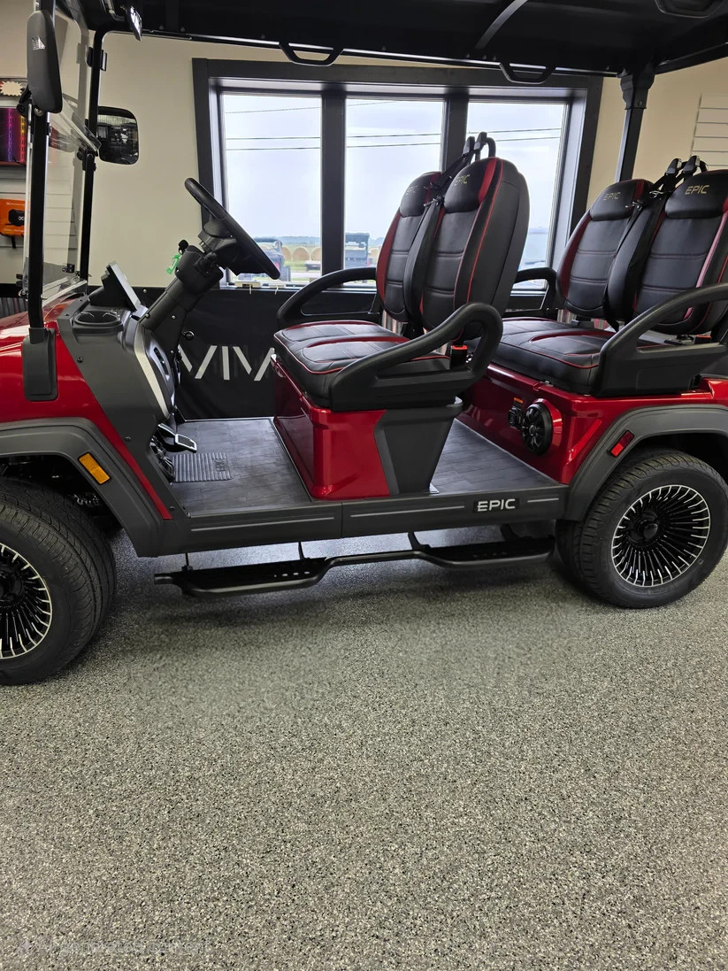 Ward’s Epic EV E40FX Nerf Bar Side Steps Step 4 Passenger Forward Facing E40 FX