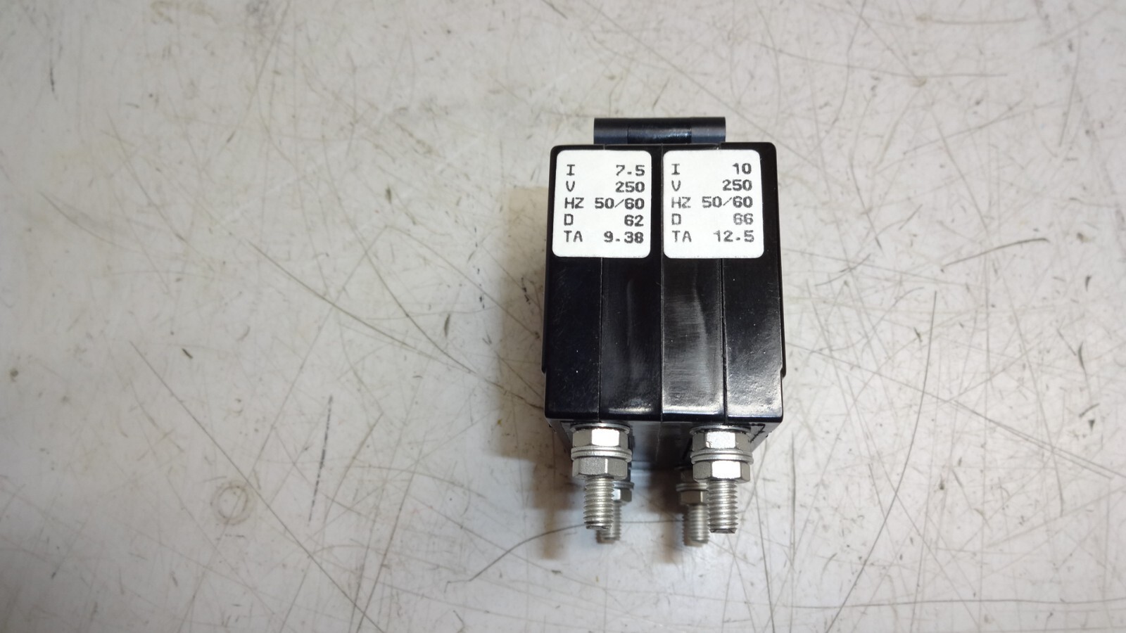AIRPAX UPL11-7267-1 CIRCUIT BREAKER 250V 2POLE