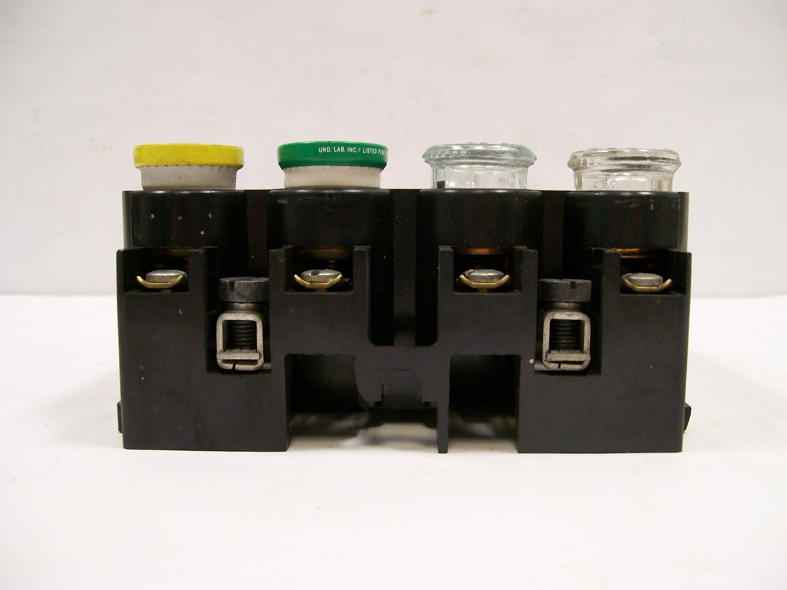 C-H Cutler-Hammer Dual 60Amp Fuse Panel Block Interior 4334H204 1PH NO PULLOUTS
