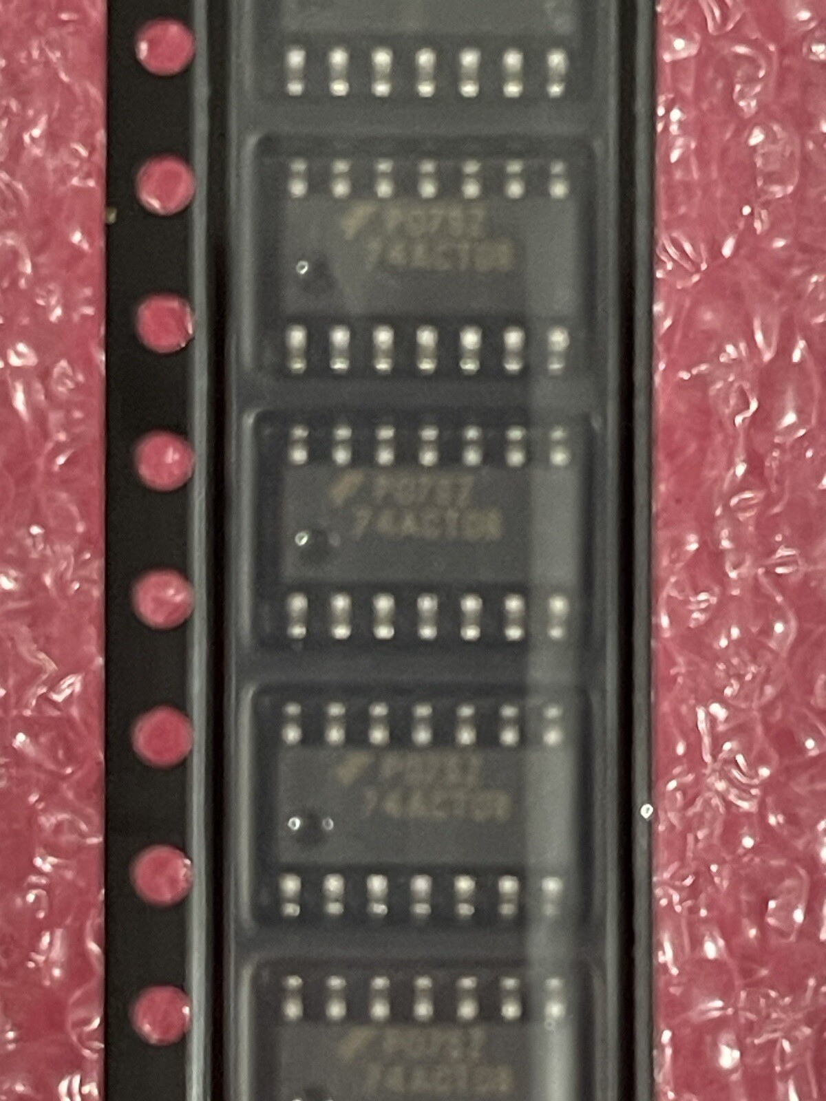 74ACT08SC IC QUAD 2 AND GATE 14-PIN SOIC FAIRCHILD SEMI (LOT OF 20)