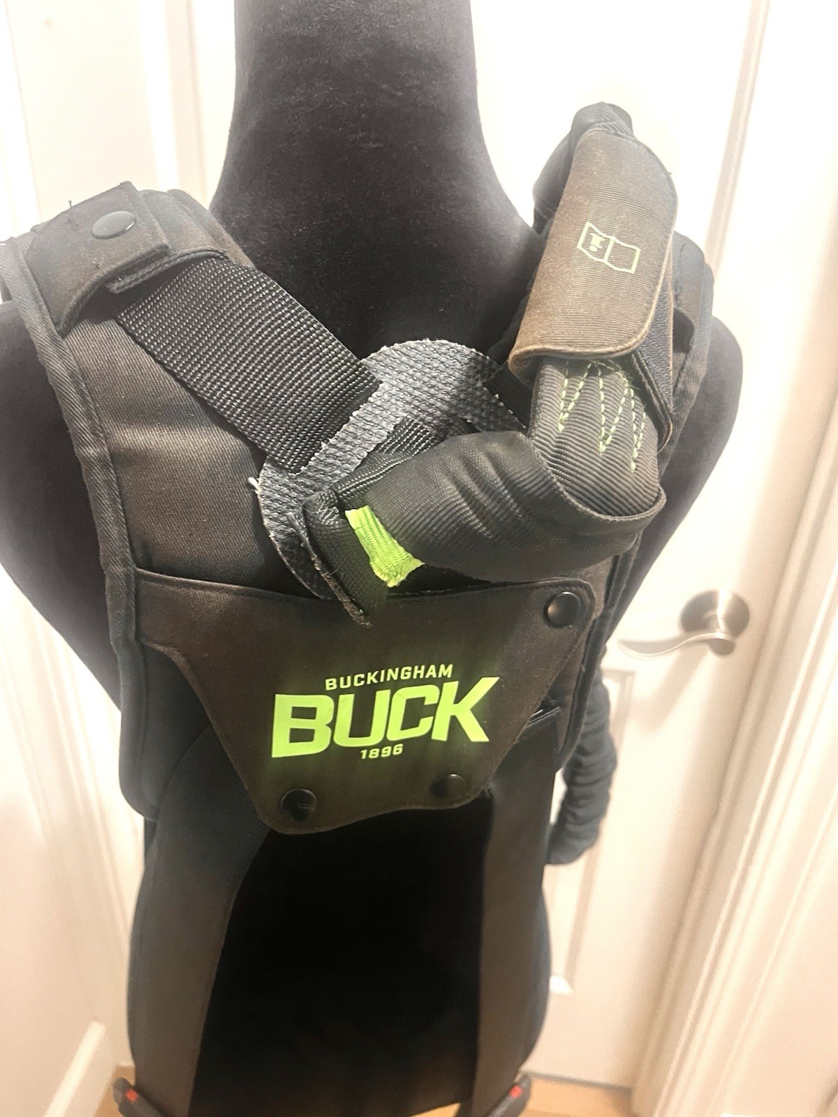 Buckingham Buck Safety Fall Harness w/Leg Straps Energy Absorbing Buckyard 2022