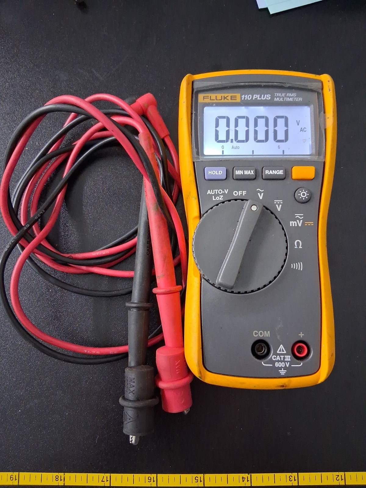 FLUKE 110 PLUS TRUE RMS MULTIMETER Great Condition