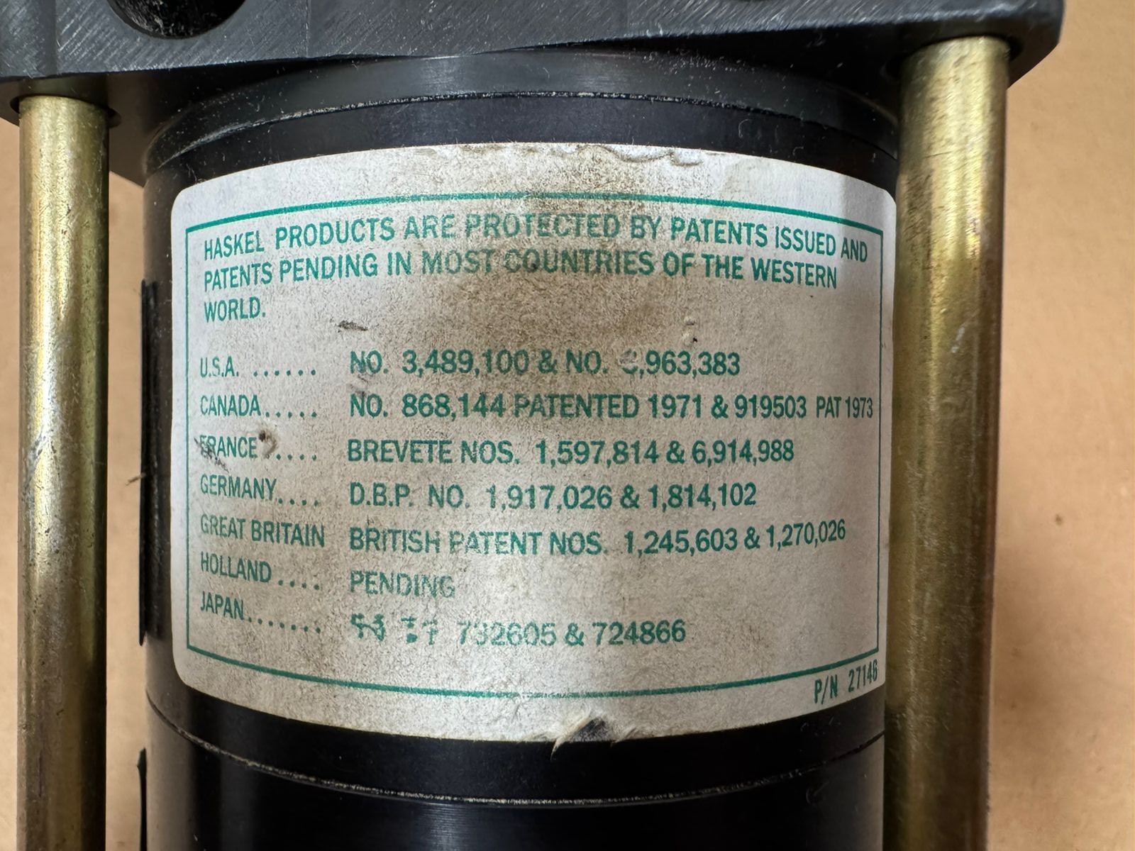 Haskel / Air Driven Fluid Pump / M-7 / Air Press 125 PSI, Outlet Press 900 PSI