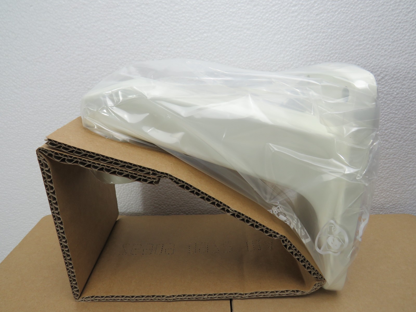 (Lot of 5) Hanwha SBP-300WM1 Wall Mount [CTA]