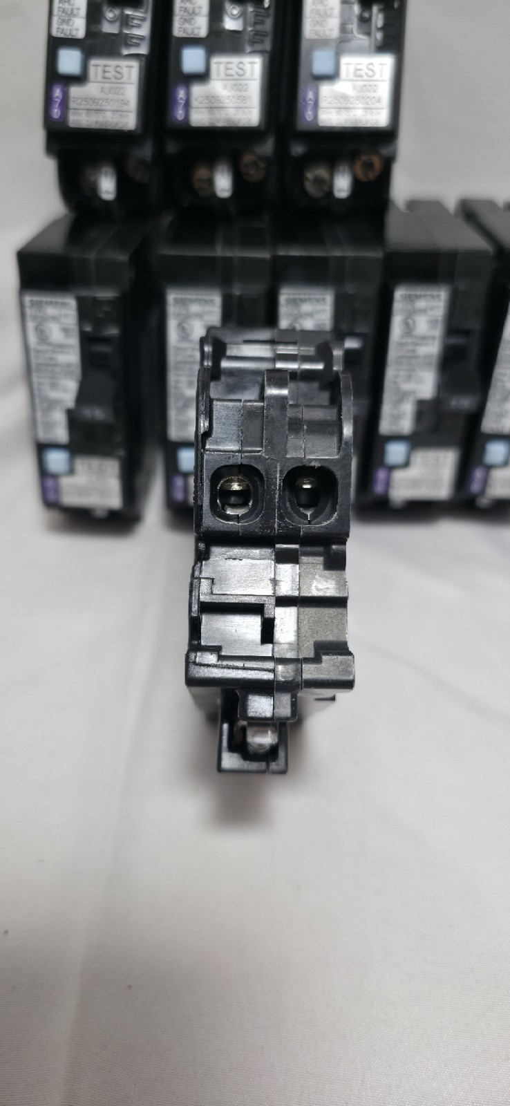 Siemens Q115DFN 15A 120V AFCI/GFCI Dual Function Plug-In Circuit Breakers Qty 9