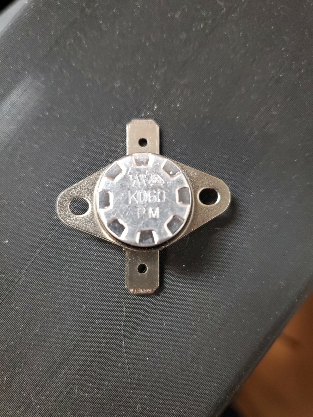 KSD301 – K060 60C : 140F Temperature BiMetal Switch