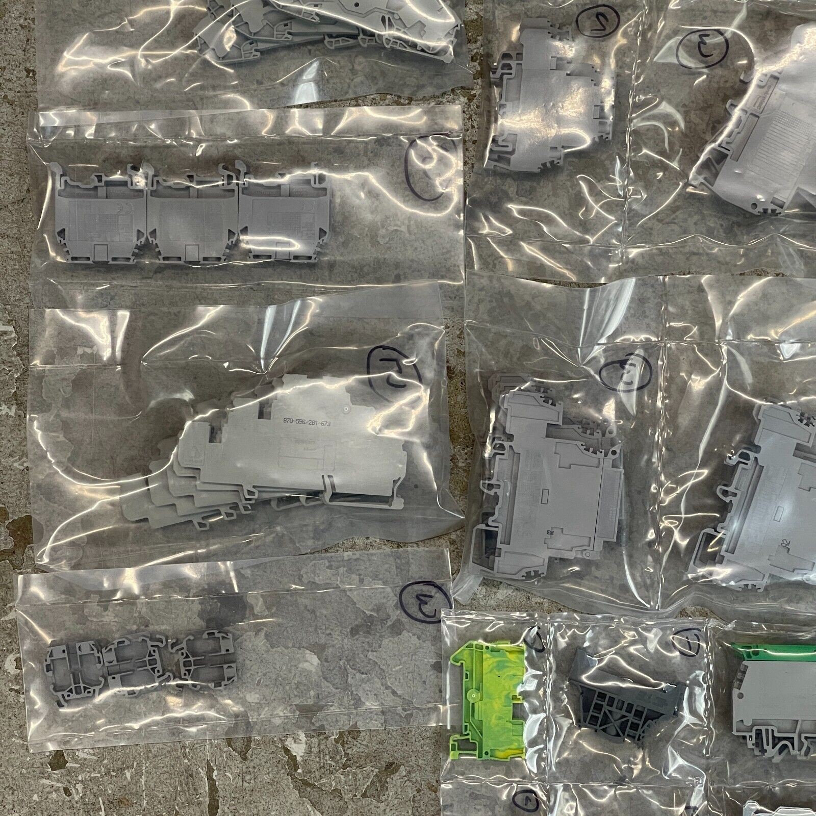 Mixed Lot of Entrelec Terminal Block Din Rail Terminals – Gray / Green
