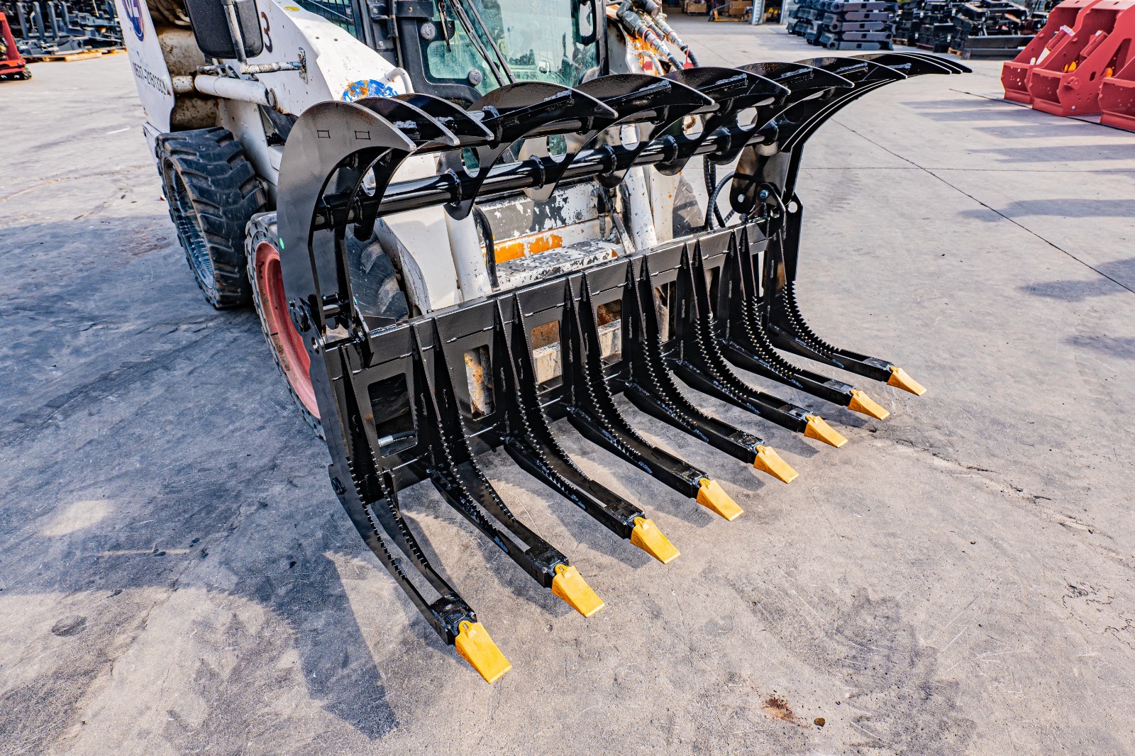 72″ Brush Root Rake Grapple Attachment For Bobcat Skid Steer