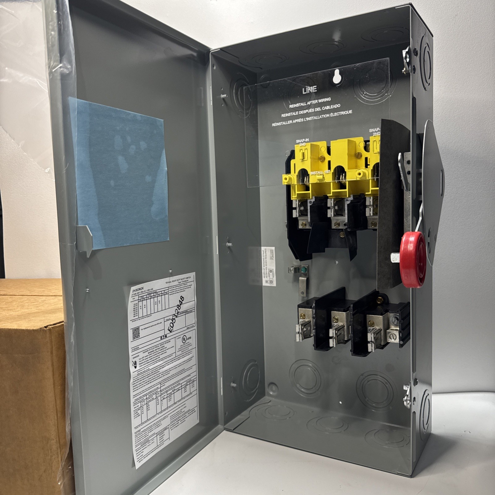 Eaton DH363NGK Fusible Heavy Duty Safety Switch 100A 3P 4W 3PH 600V Type 1