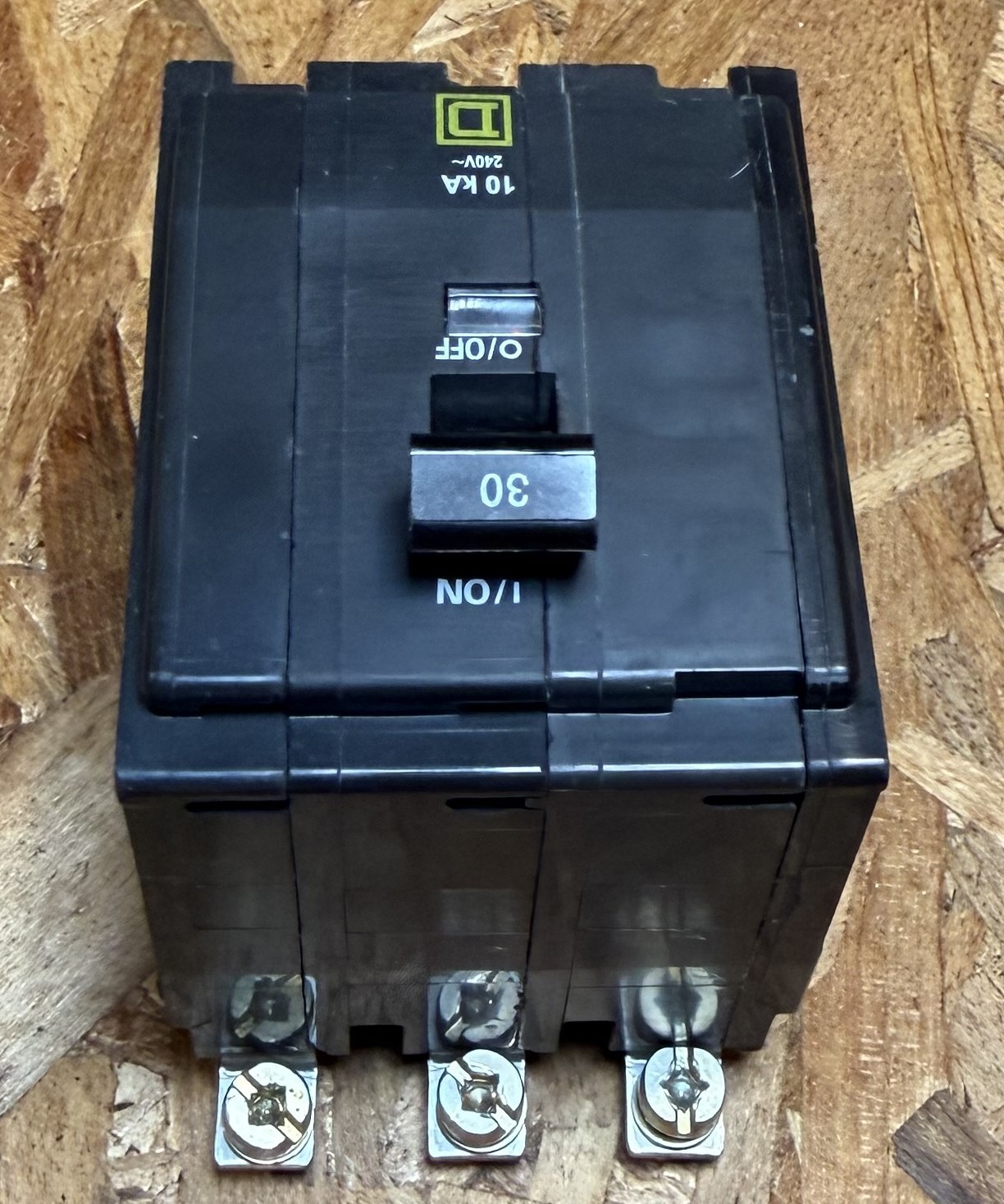 Square D QOB330 Miniature Circuit Breaker