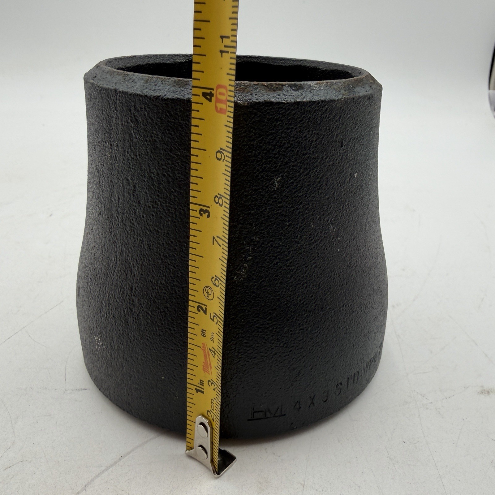 HM 4″ x 3″ Butt Weld Concentric Reducer STD WPB 222 Steel Black