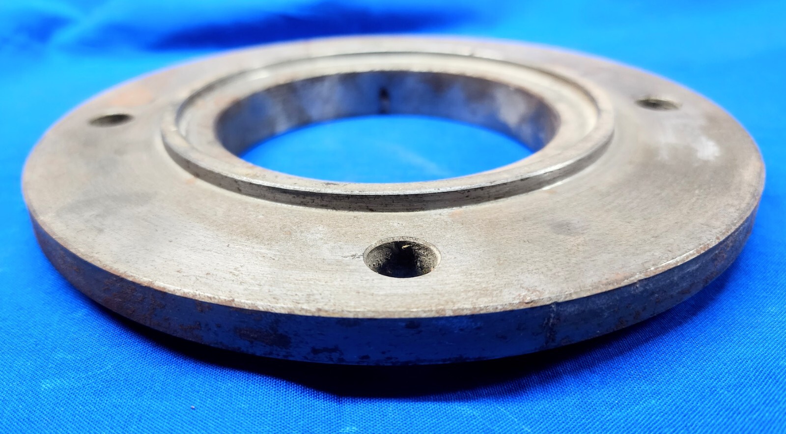 WELD-ON FLANGE 3.5 IN. PIPE SIZE 4-HOLE 4.75 IN. SHOULDER DIAM 8 IN. DIAM