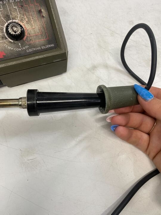 Tenma Soldering Station, 21-147A 110/120V Tested Working