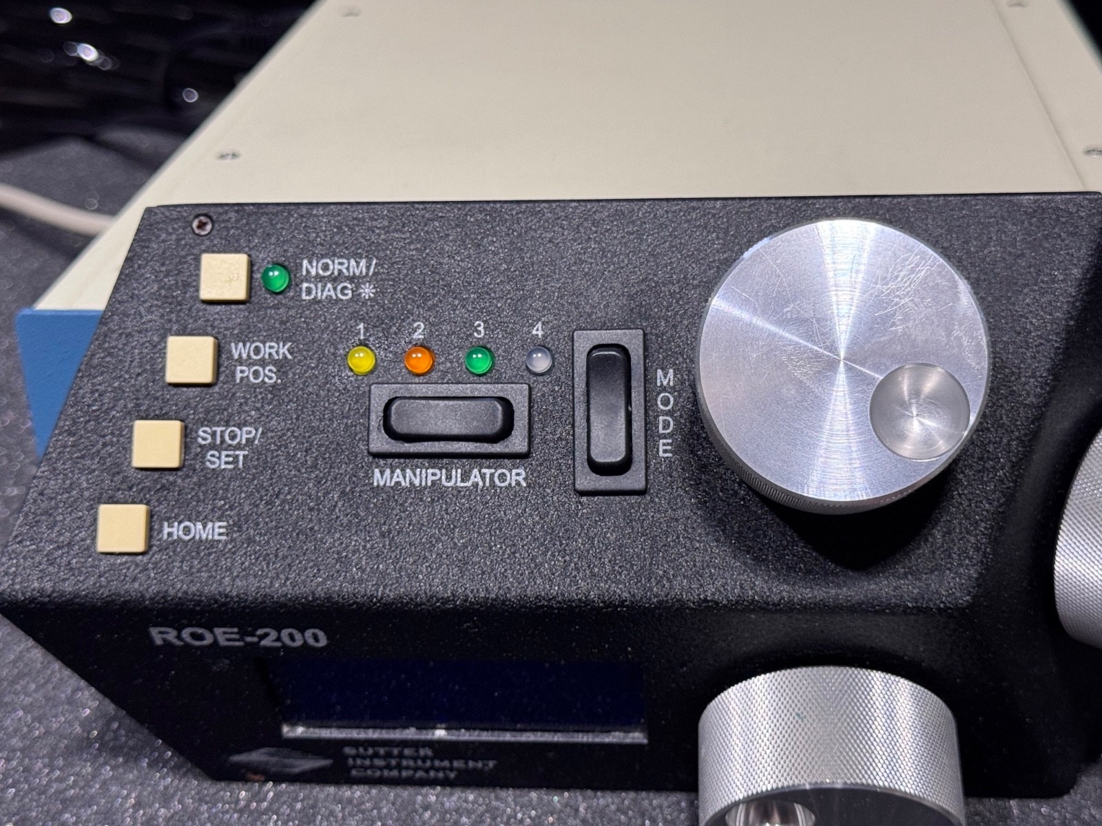SUTTER INSTRUMENT MPC-200 Controller with MP-225 MICROMANIPULATOR and ROE-200