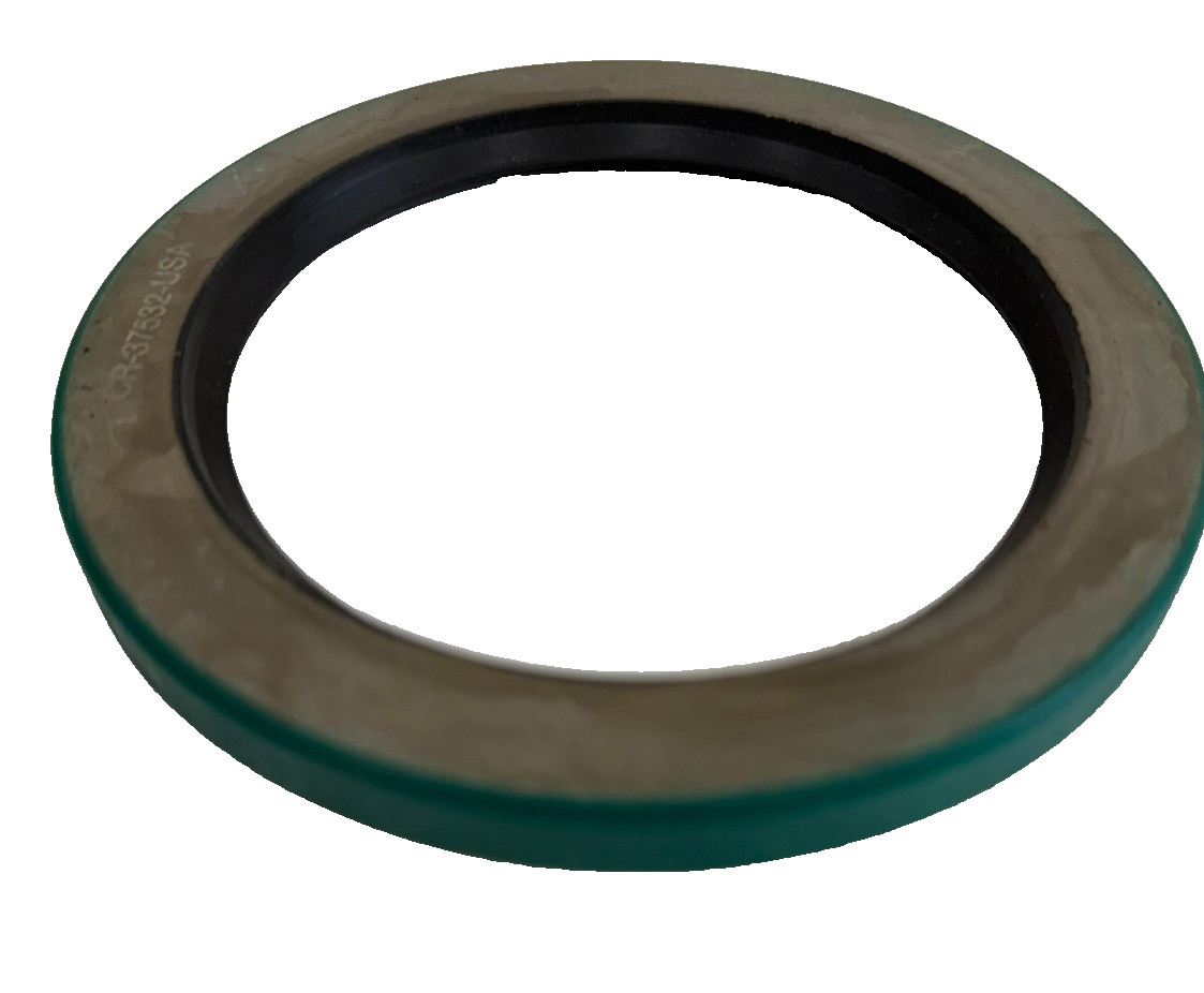 NEW LOT OF 3 CHICAGO RAWHIDE 37532 OIL SEAL