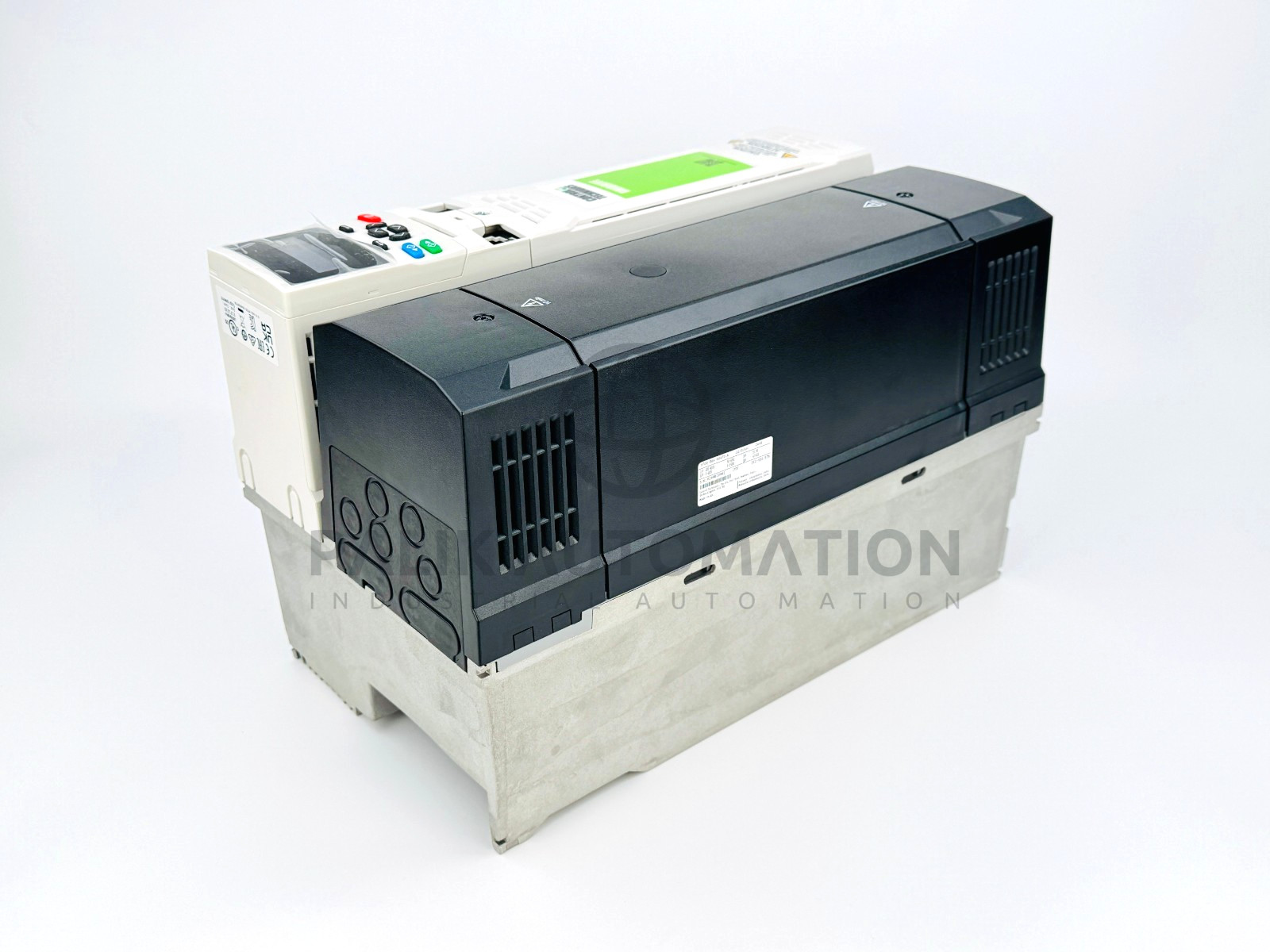 NIDEC Control Techniques M700-064 00470 A101 00 AB100 H/W V2 + PANEL NEW