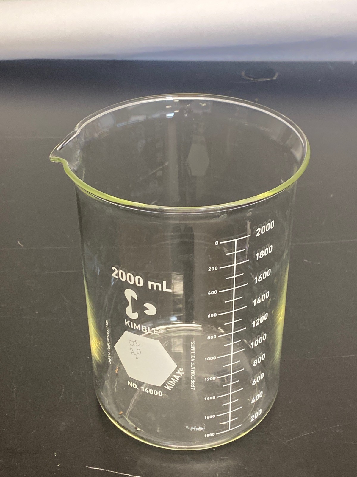 KIMAX Glass 2000mL 2L Low Form Dual Graduated Griffin Beaker Pour Spout 14000
