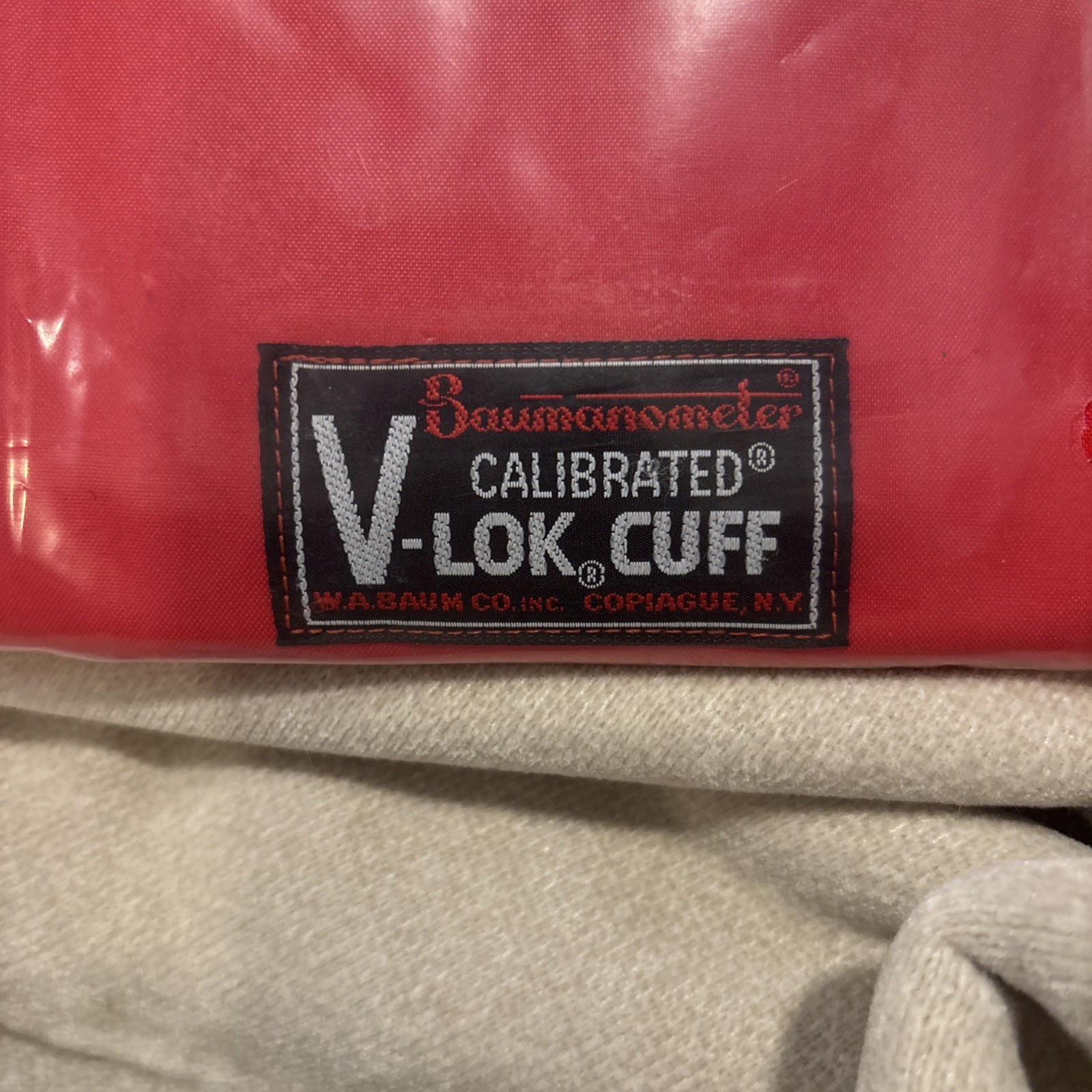 Large Adult Cuff 33-47cm Latex Free Baumanometer Calibrated V-LOK New In Bag