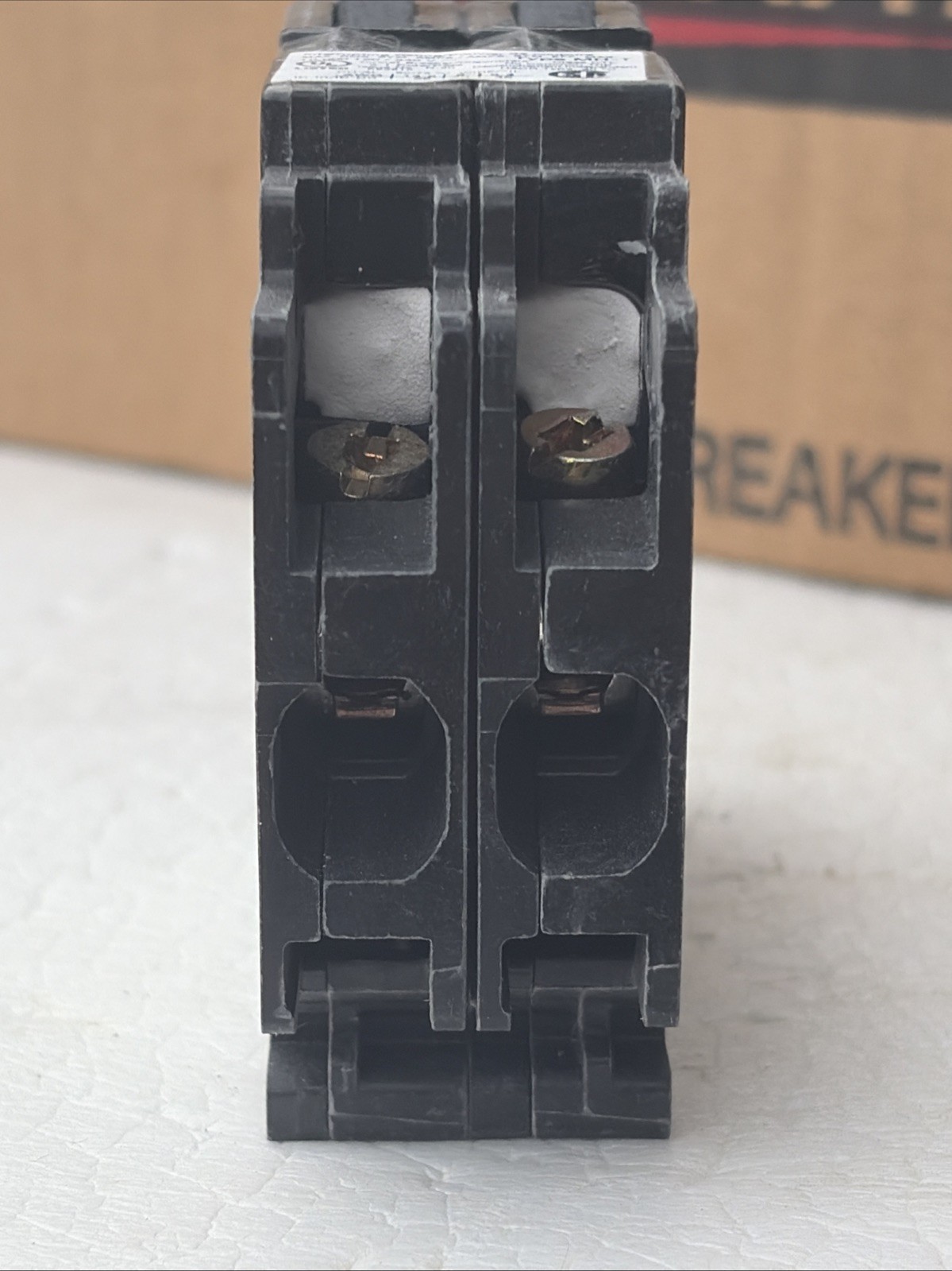 MURRAY MP2030 TYPE MH-T two single pole Twin Tandem 20A / 30A Circuit Breaker