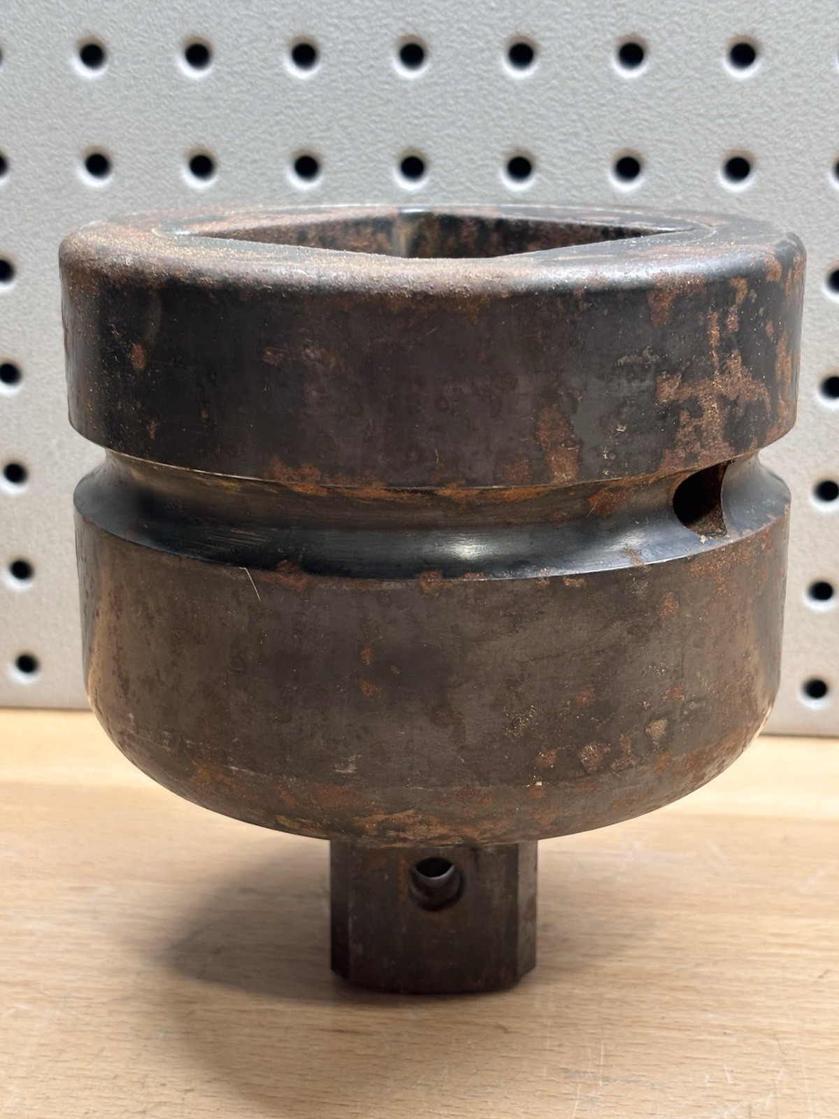 Nice OZAT A4024 2-1/2″ DRIVE X 1-1/2″ IMPACT ADAPTOR. Made in Israel.