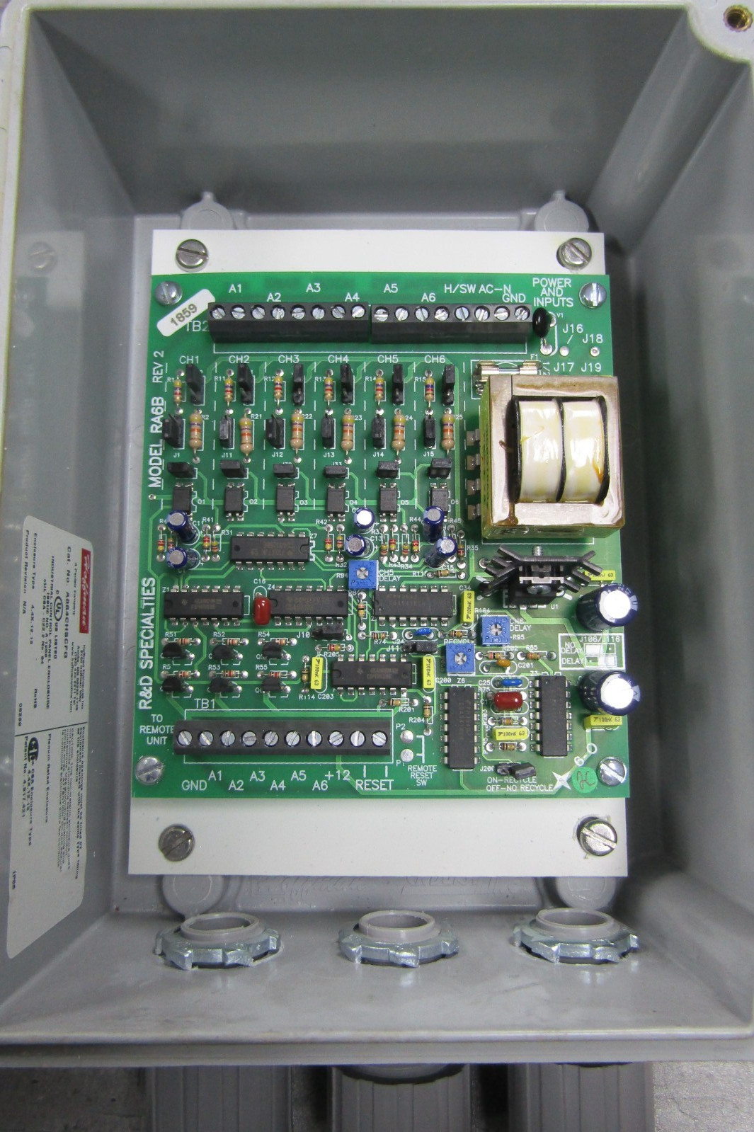 😏HOFFMAN INDUSTRIAL CONTROL PANEL ENCLOSURE NEMA TYPE 4/4X/2/13 A864CHSCFG