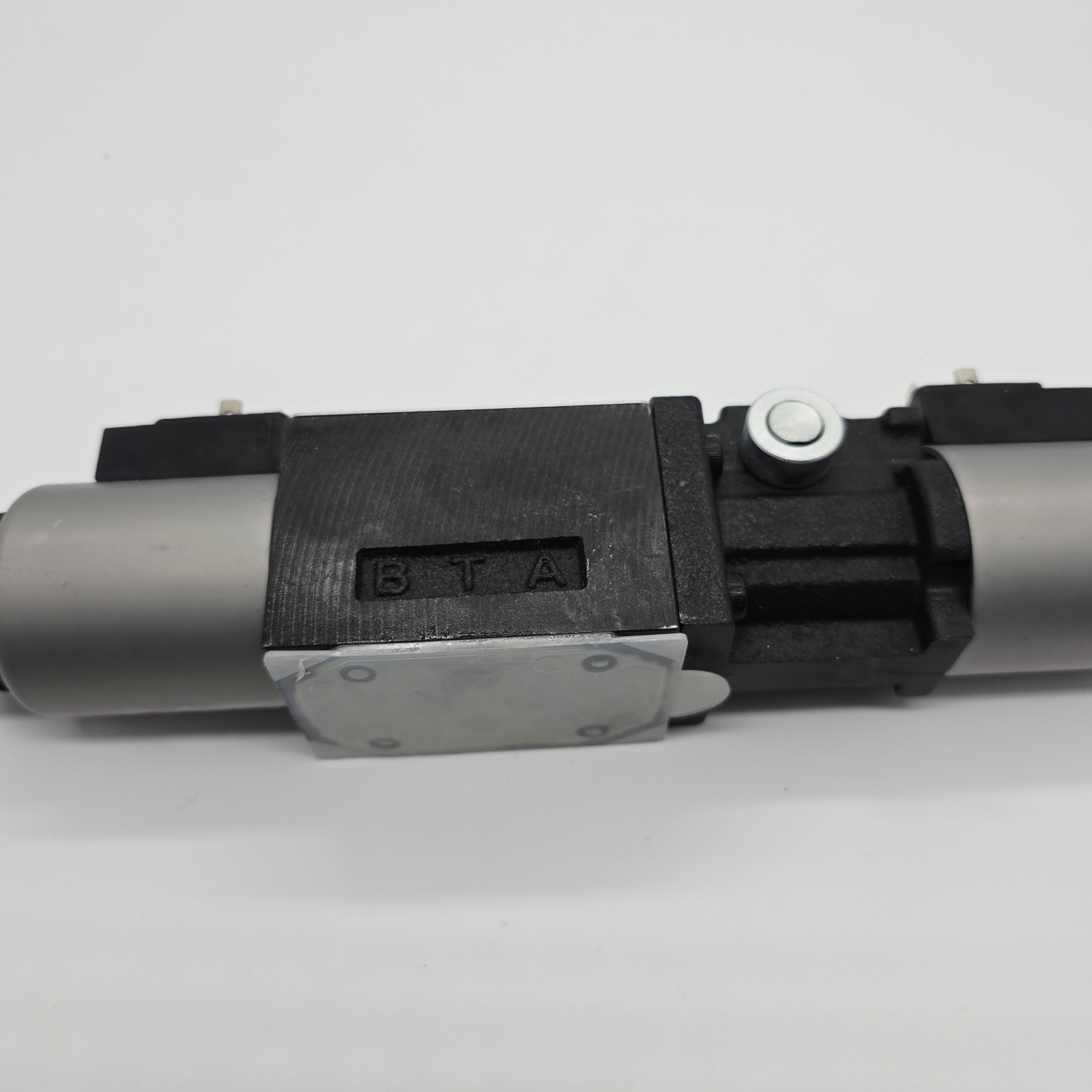 Directional Control Valve VSD6-T-M1-2DL-I Hydraulic Solenoid 12V Industrial