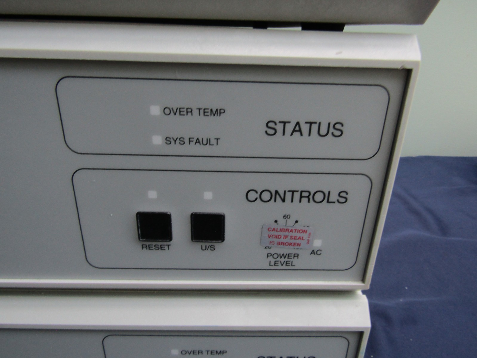 EMERSON BRANSON 8300 ULTRASONIC POWER SUPPLY MODEL S8325-24 240V 6A 25kHz