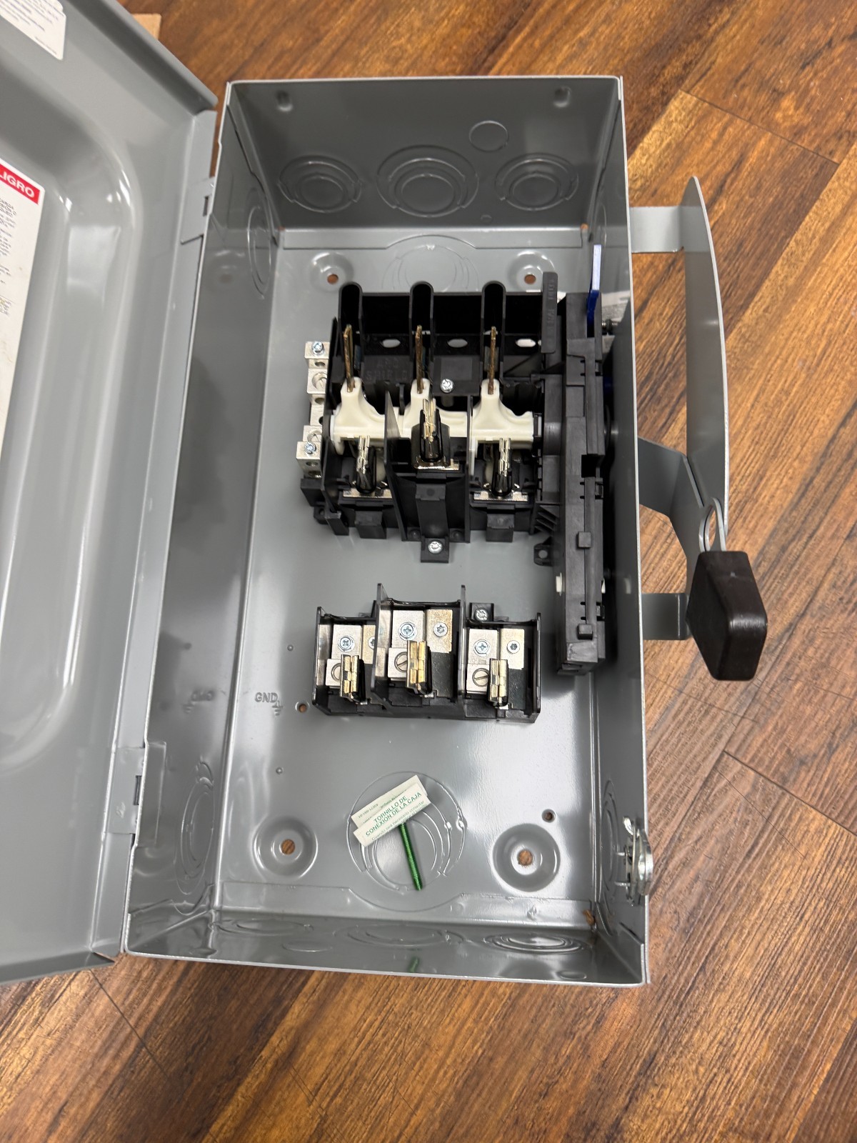SQUARE D, D323N, safety switch, fusible, NEMA 1, 3-pole, 100A, 240VAC
