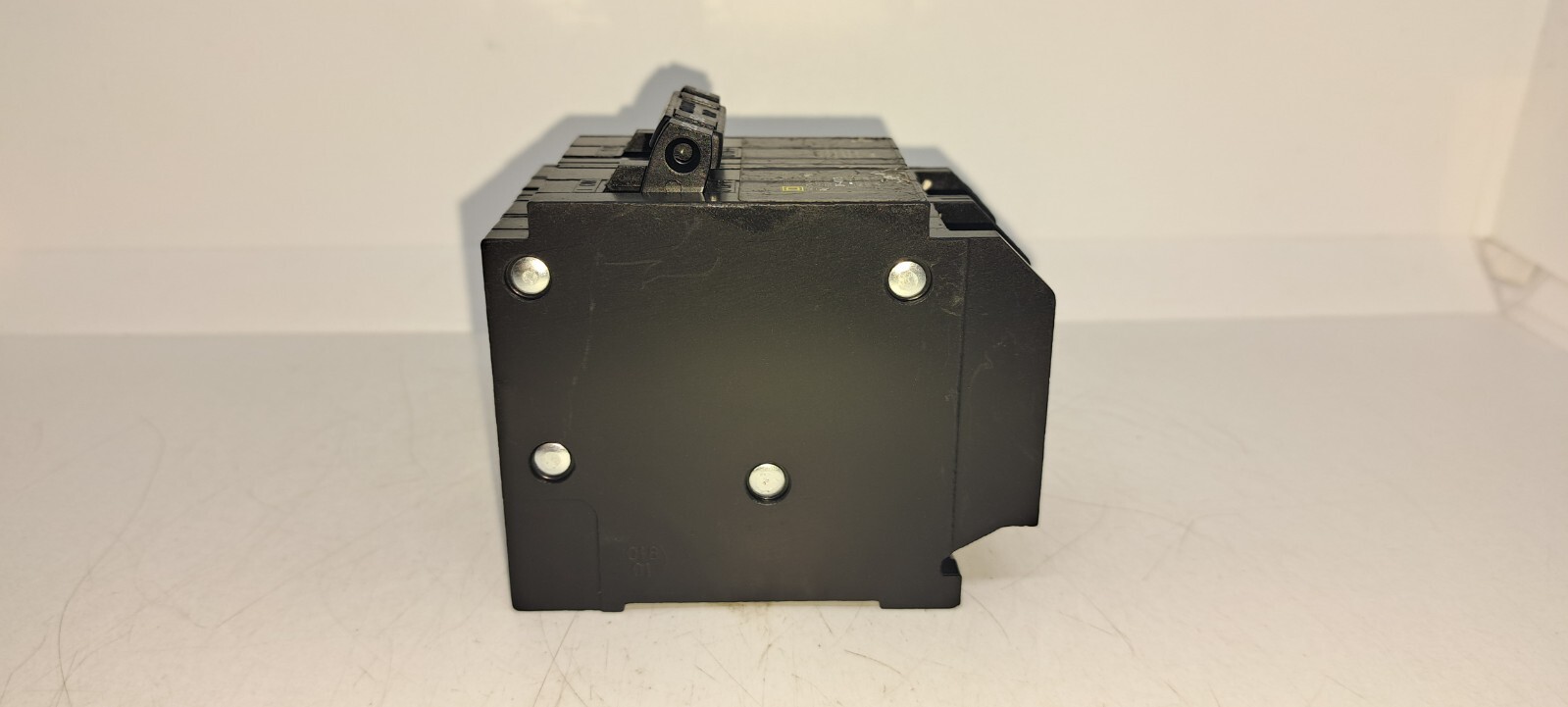 Square D HOMT2020250 240V Non-Common Trip Circuit Breaker