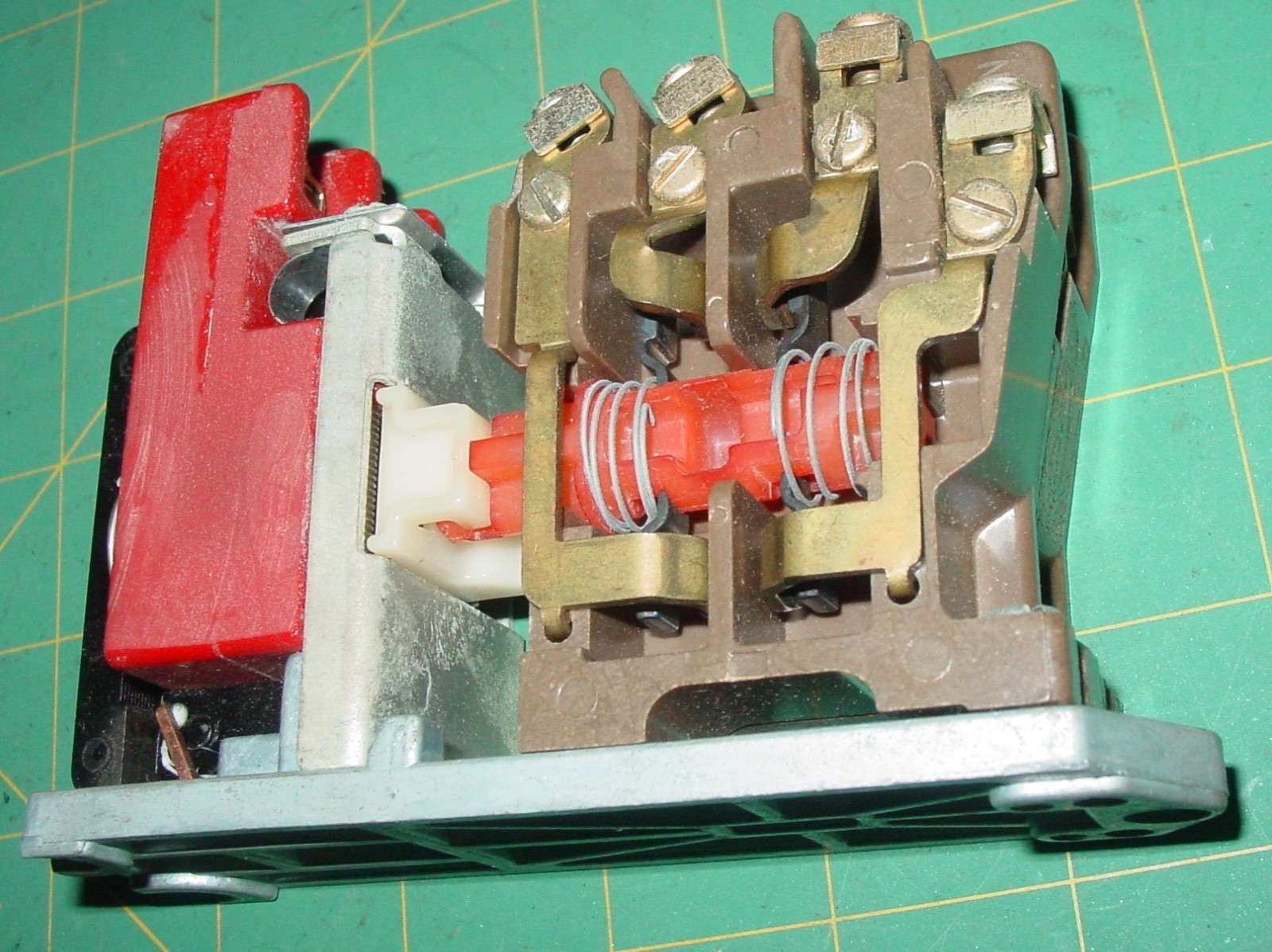 Clark Control 7305 TYPE PMS SLIM JIM RELAY TB-139-1 Untested Spare Parts Supply