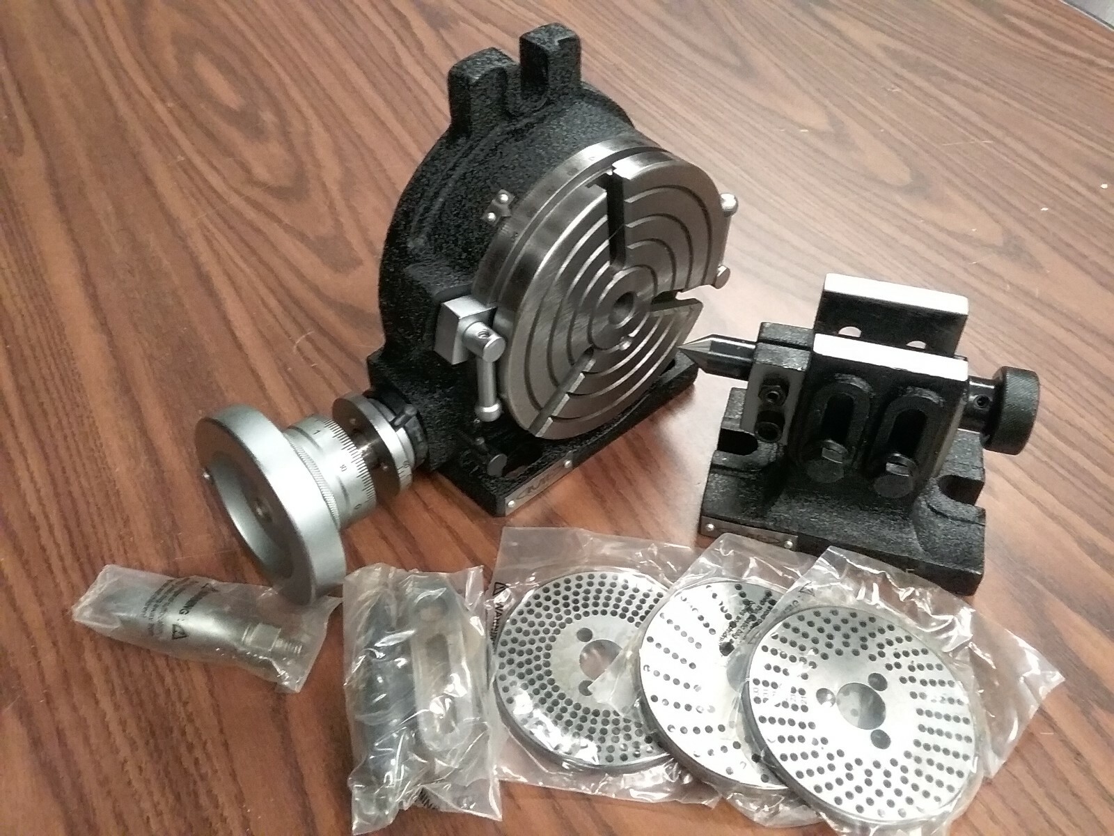 6″ HORIZONTAL VERTICAL 3 slot ROTARY TABLE, Dividing plates,tailstock #TSL150-GV