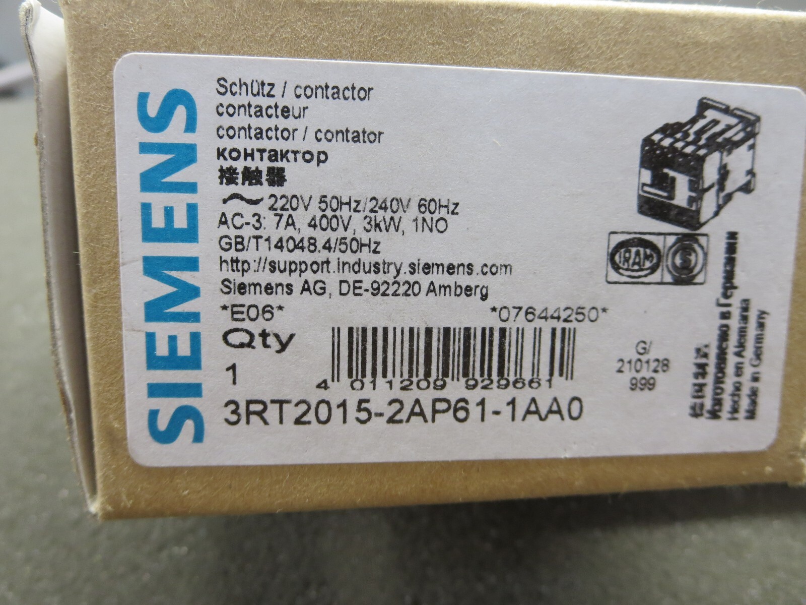 Siemens,3RT2015-2AP61-1AA0,Contactor,240V/60Hz,220V/50Hz,AC-3,7A, 400V, 1NO, 3kW
