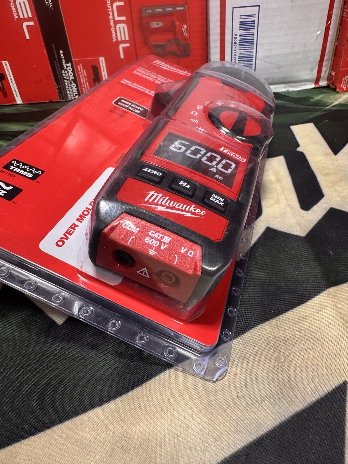 Milwaukee 2237-20 TRMS Clamp Meter Auto-Ranging CAT III 600V 600A 6000Ct