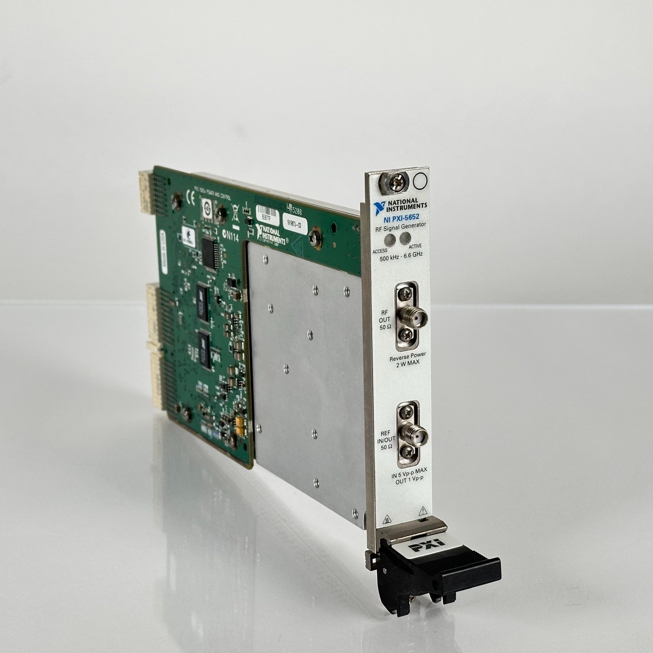 National Instruments NI PXI-5652 500 kHz-6.6 GHz RF Signal Generator Module