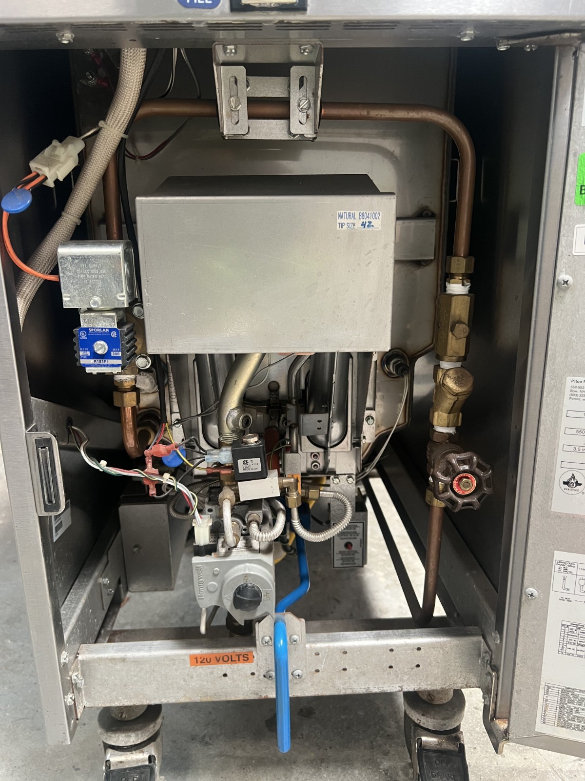 “PITCO SRTG” COMMERCIAL 17.5 G NATURAL GAS RETHERMALIZER ON CASTERS