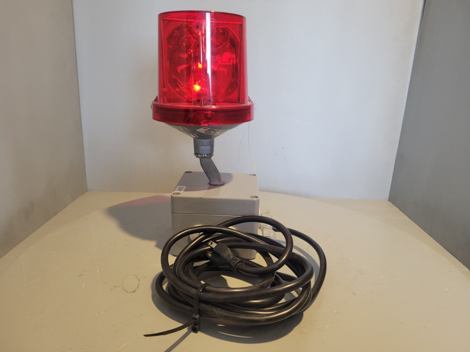 Federal Signal Warning Light, 120V, 0.22A, Series A4, Model 225