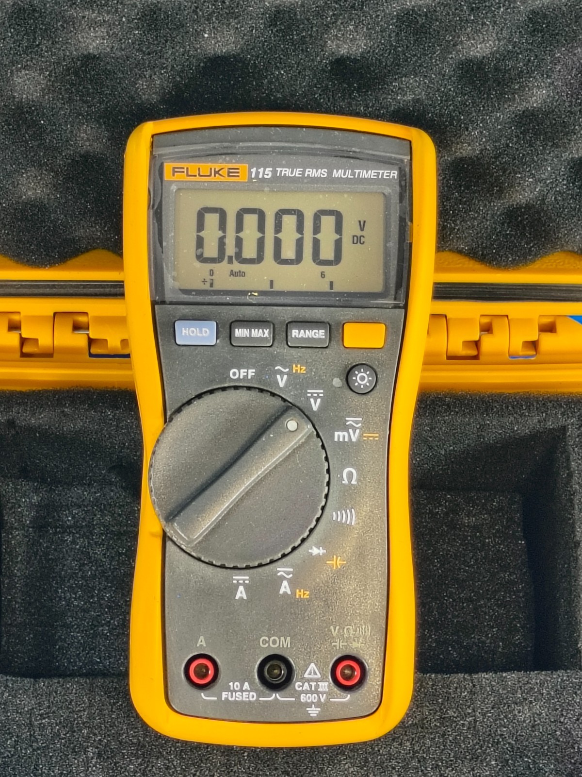 Fluke 115 TRMS Multimeter