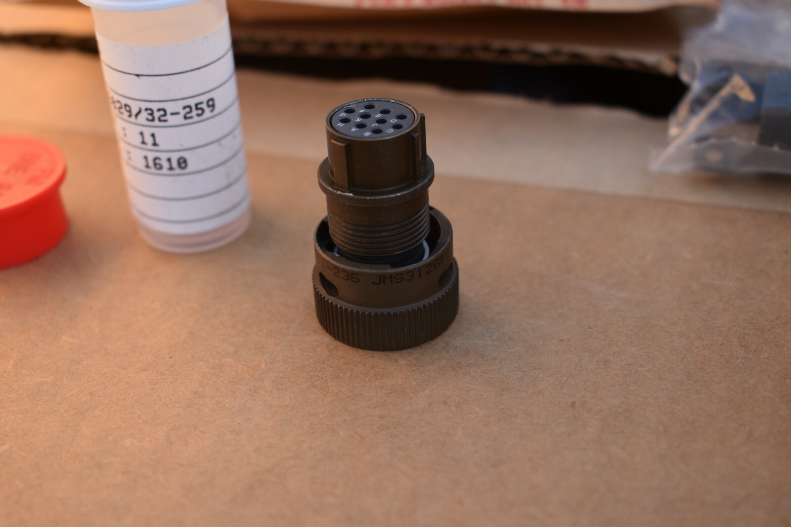 ITT Cannon MS3126F12-10S Military Connector 10 Pin connector 5935-00-731-0139