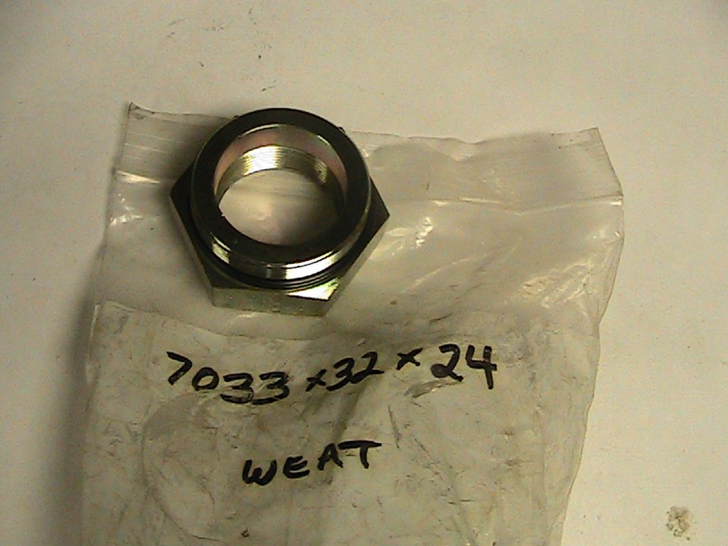 O-Ring Boss Reducer, 2 Inch Male to 1-1/2 Female