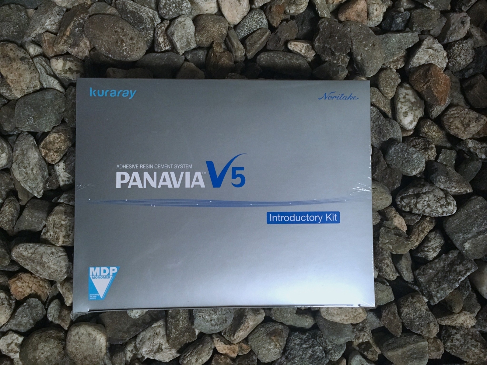 PANAVIA V5 Intro Kit Cement System Universal A2 Kuraray #3604-KA Exp. 2026-02