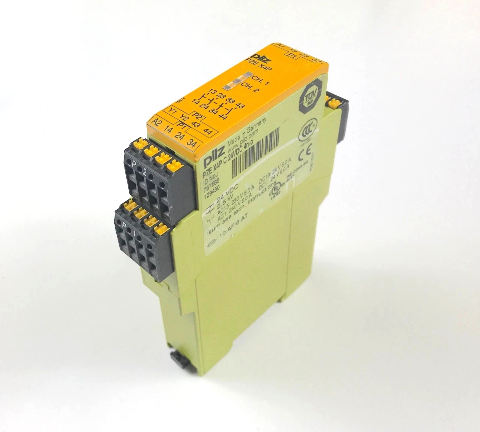 New Pilz 787585 safety switchgear PZE X4P C 24VDC 4n/o 787585