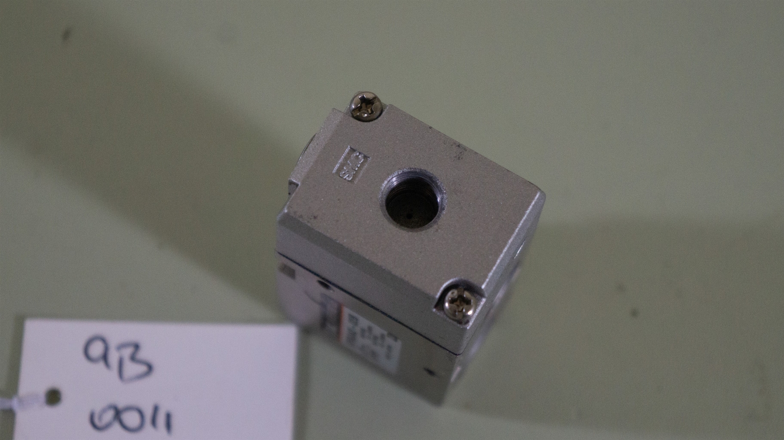 SMC VPA342-02B Air Operated Valve / 0.2-0.8 MPa
